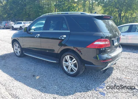 2013 Mercedes-Benz Ml 350 4Matic z USA, uszkodzony, nr VIN 4JGDA5HB7DA162396